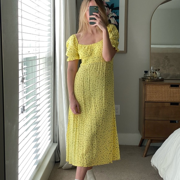 Faithfull the Brand Dresses & Skirts - Faithfull the Brand Evelyn Midi Dress La Fica Floral